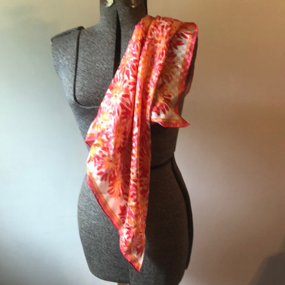 Vena Scarf